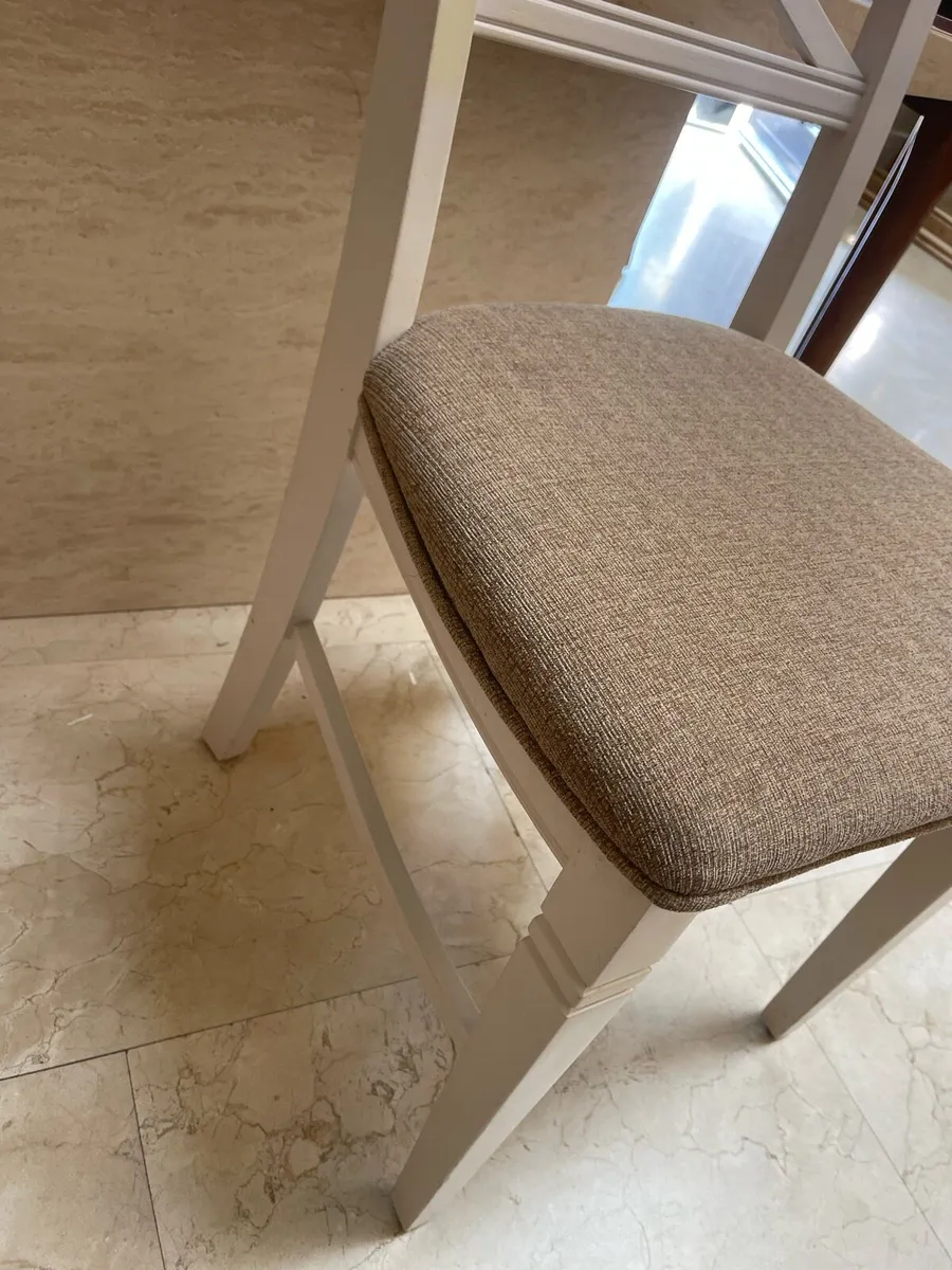 1 x White Padded Kitchen Dining Chair -Can Deliver - Image 2