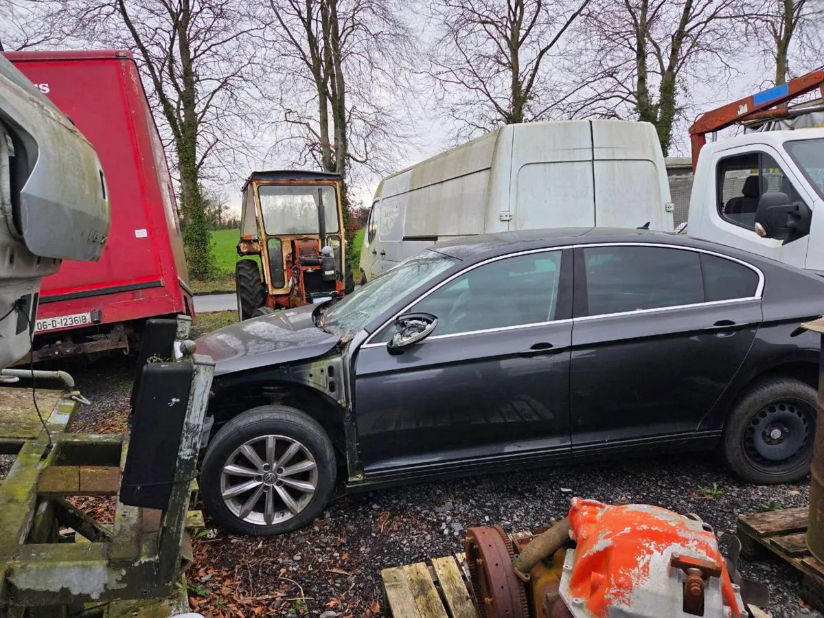 2017 passat - Image 3