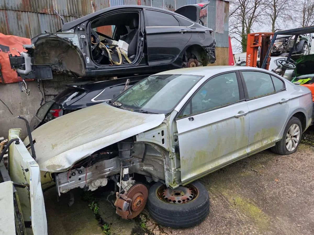 2017 passat - Image 4