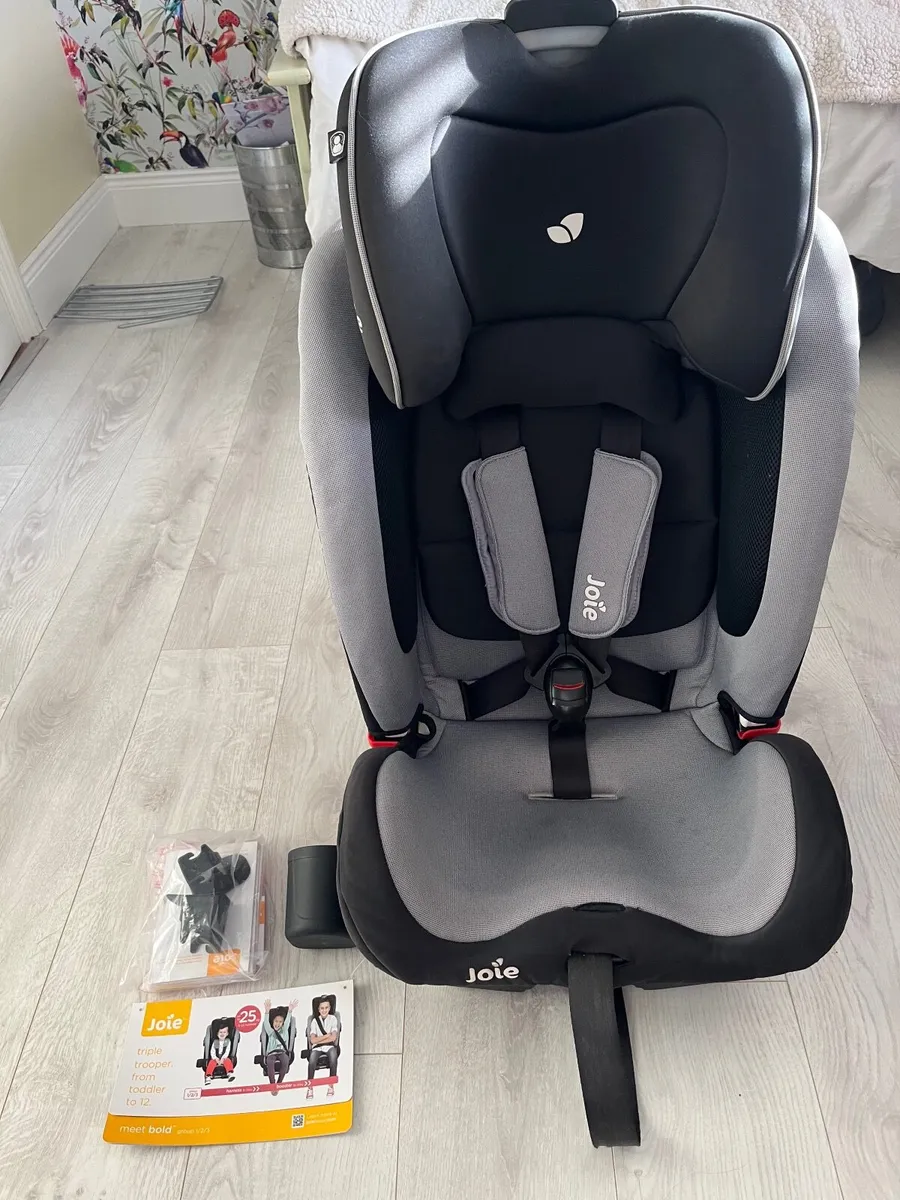 Child car seat - Image 1