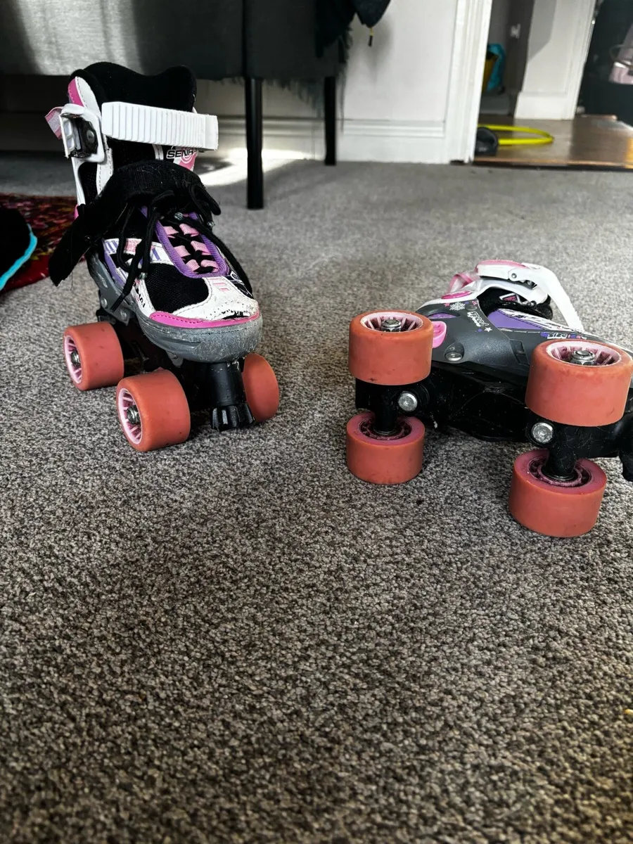 Kids roller skates and helmet - Image 2