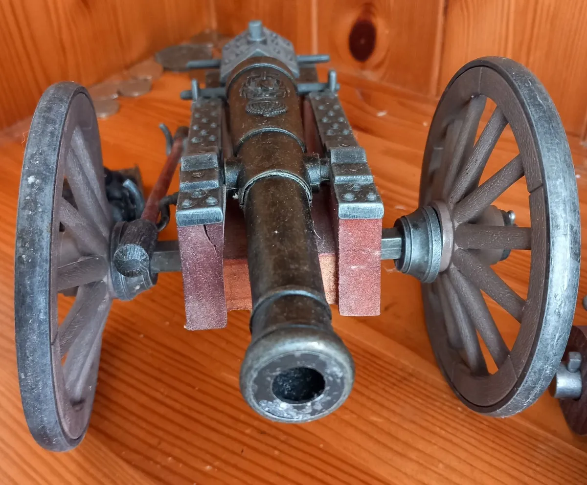Collection of 3 heavy decorative military canons - Image 3