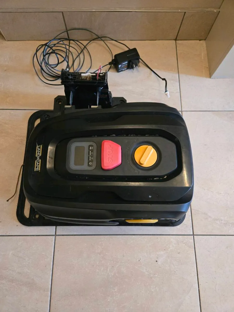 Worx Robot Mower - Image 4