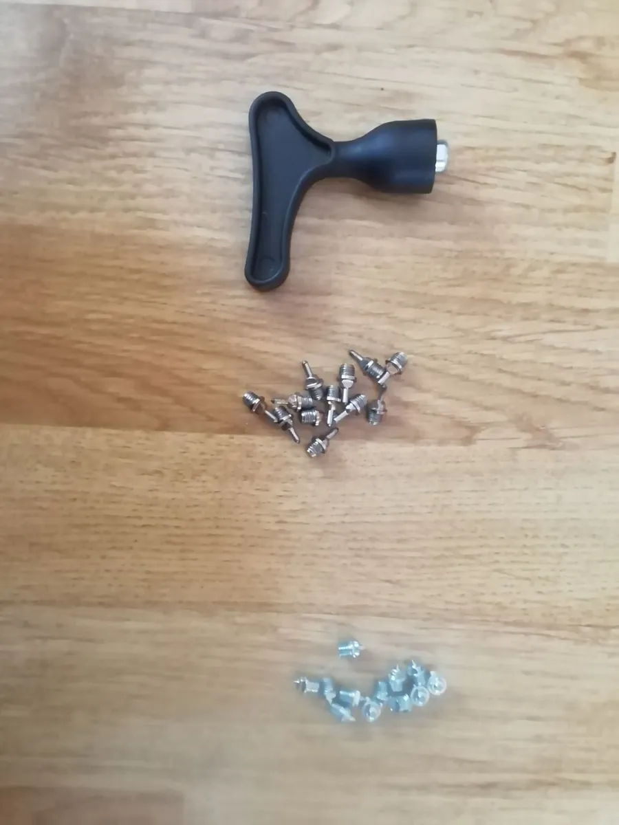 Adidas Distance Star Running Spikes - Image 3