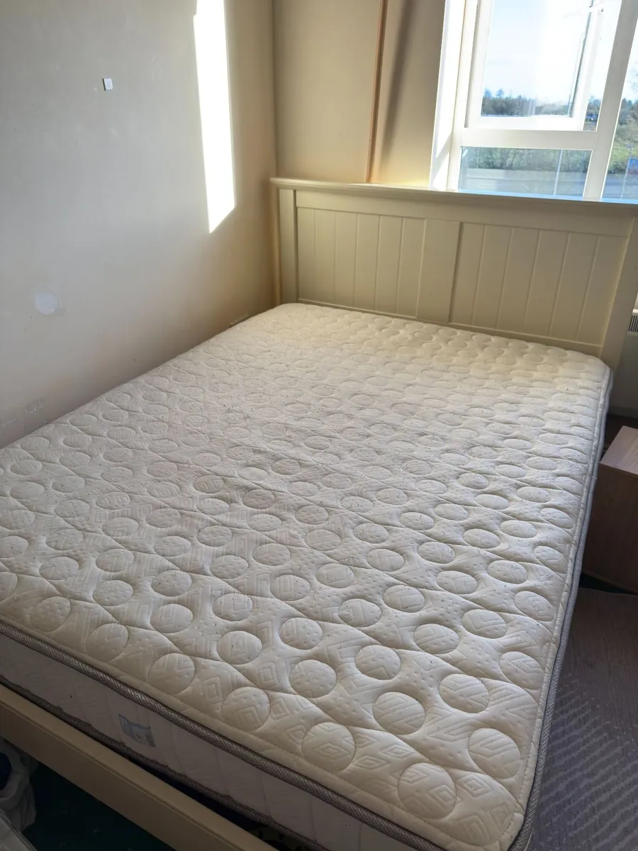 Pocket Sprung 4ft 6" Double Mattress - Image 1