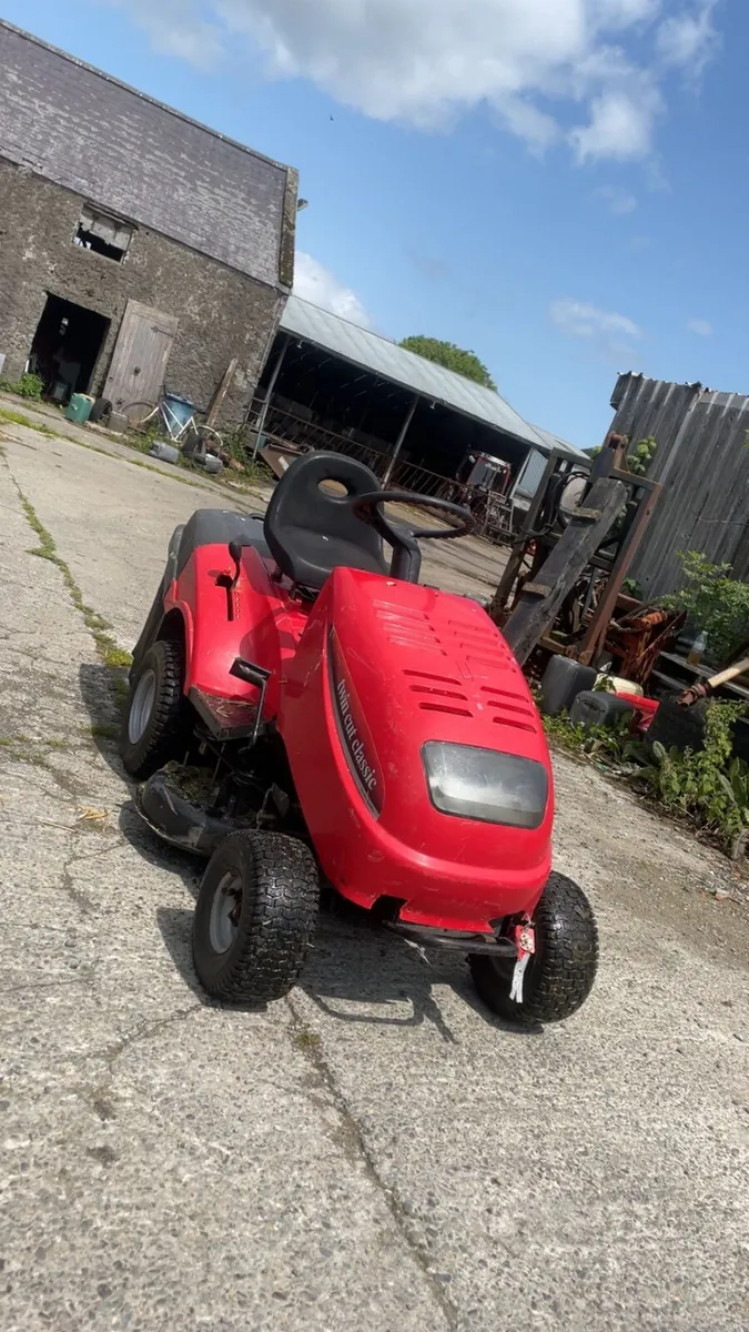 Castlegarden Ride on Lawnmower - Image 2