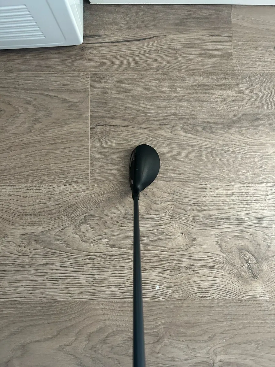 Ping G425 4 hybrid - Image 1