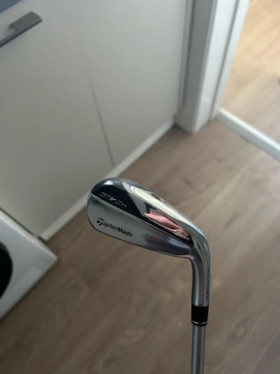 Stealth DHY 3 Iron - Image 1