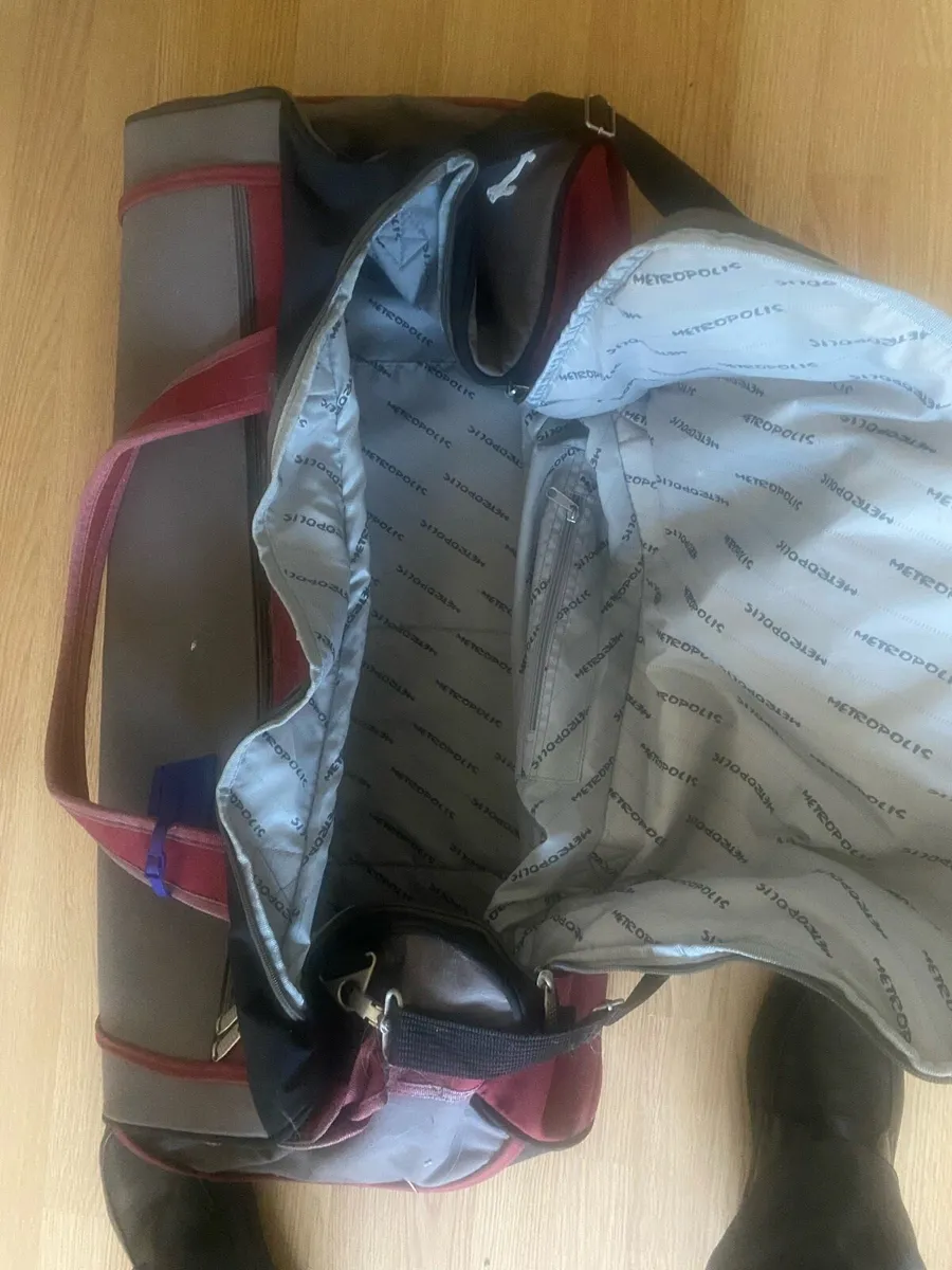 Large traveling bag - Image 2