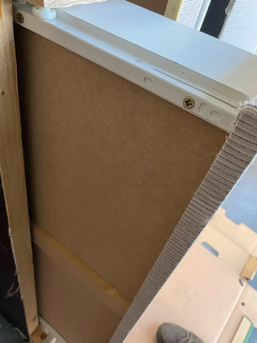 Queen Bed Divan Base 5ft Wide & Headboard. - Image 3