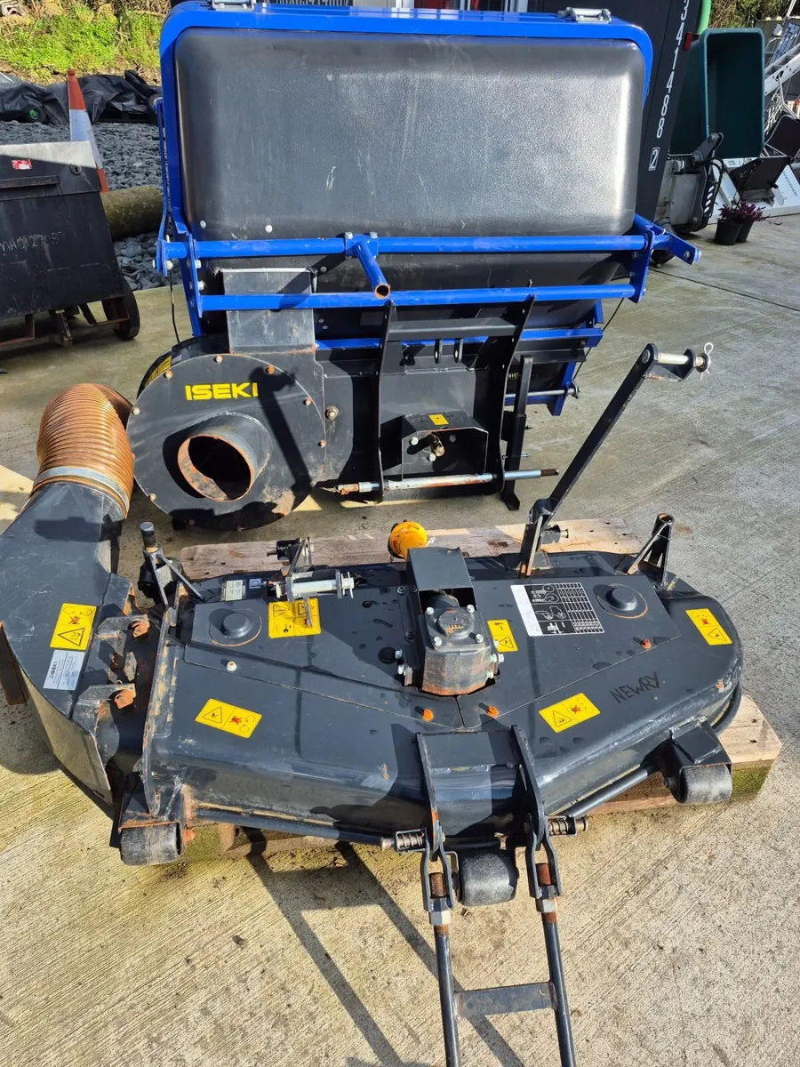 Iseki Mower Deck & Collector Box – TXG23 - Image 1