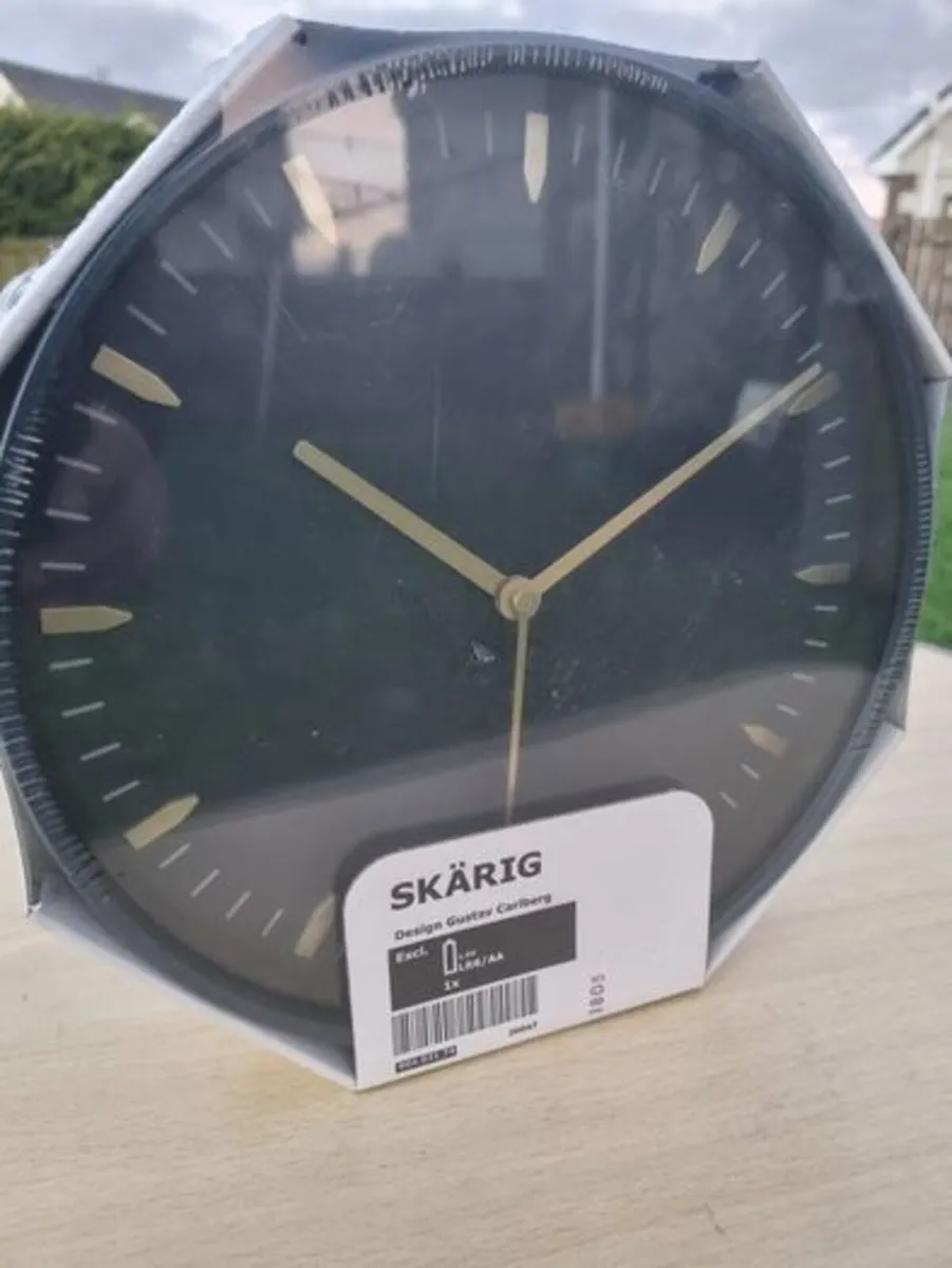 Skarig Wall Clock, Design Gustav Calberg - Image 1