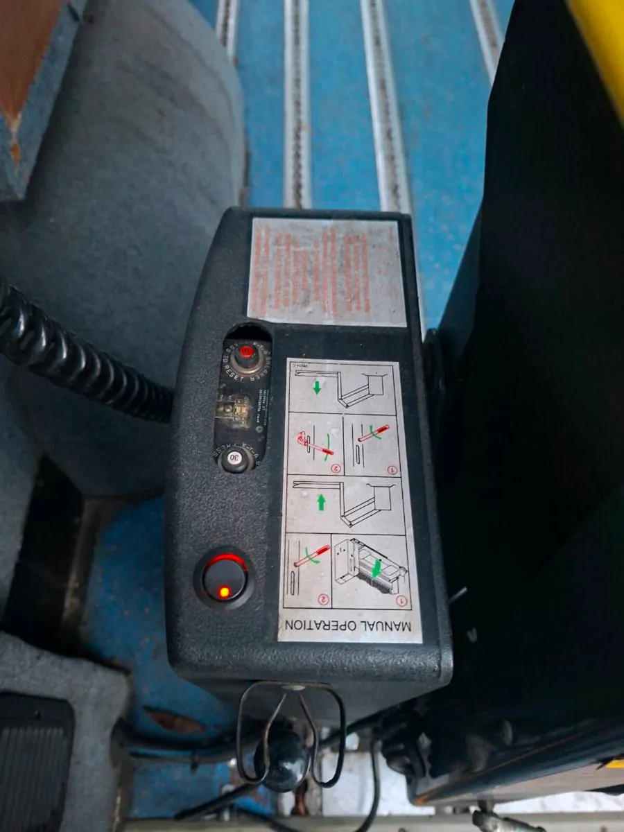 Wheelchair access ramp - Image 3