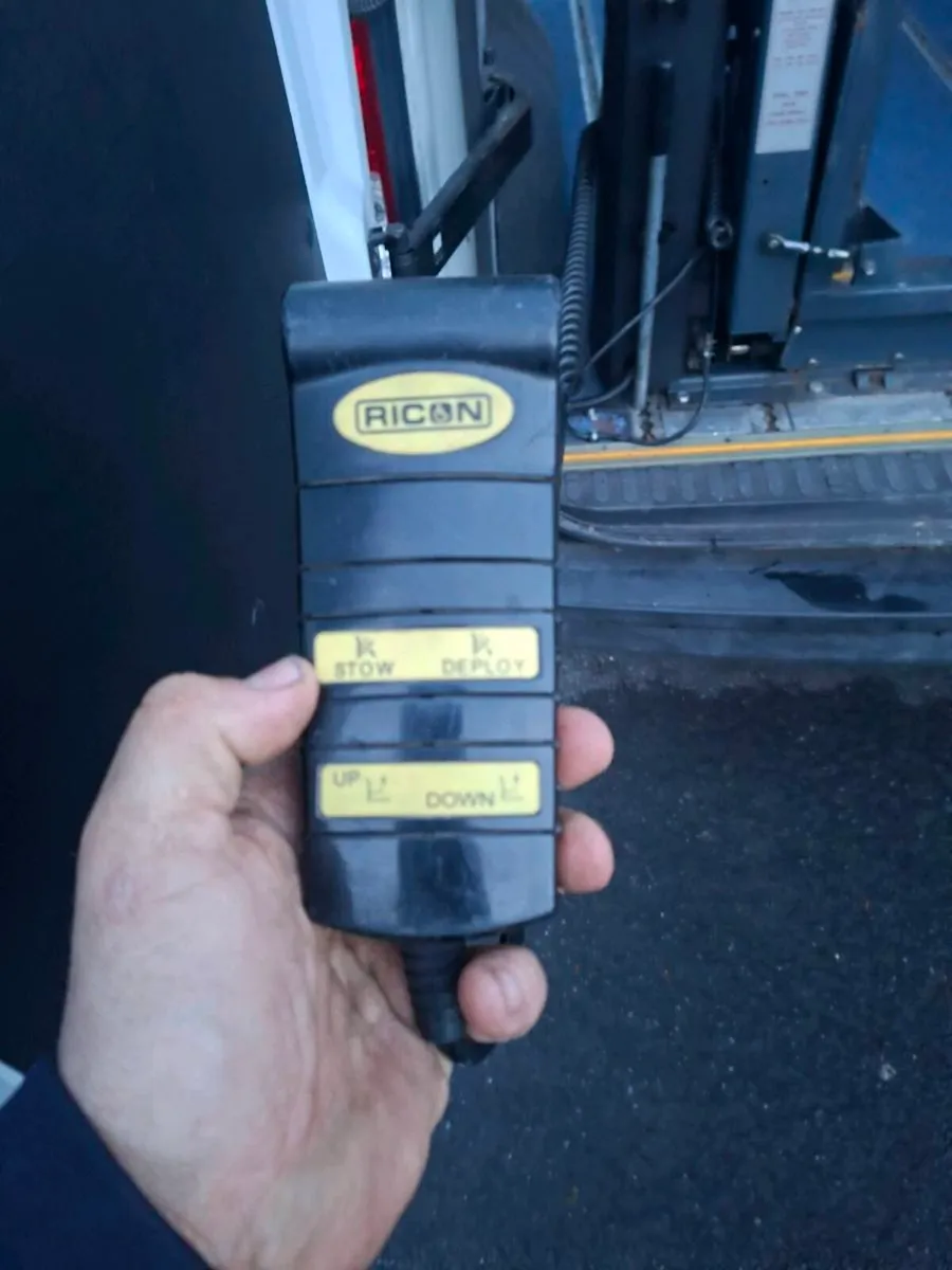 Wheelchair access ramp - Image 4