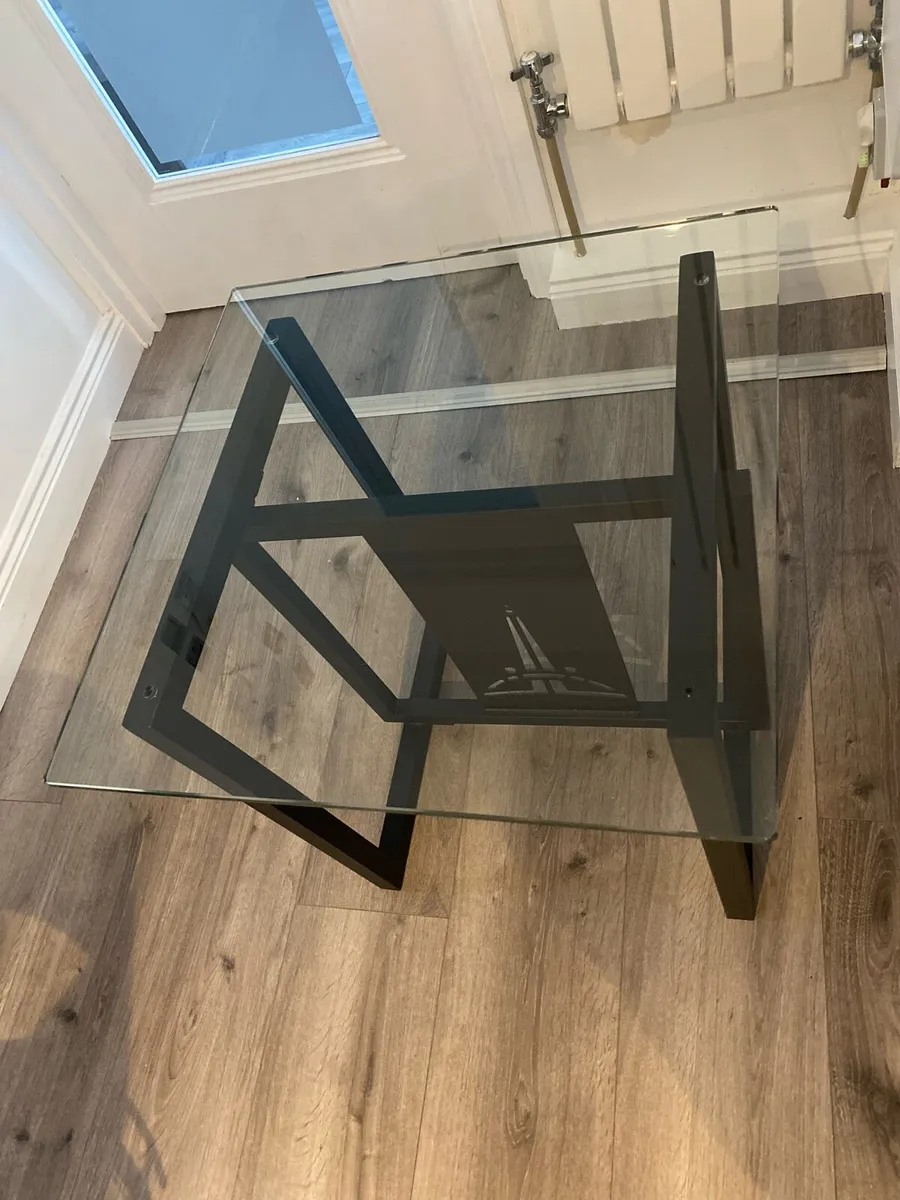 Table/ lamp / side table - Image 3