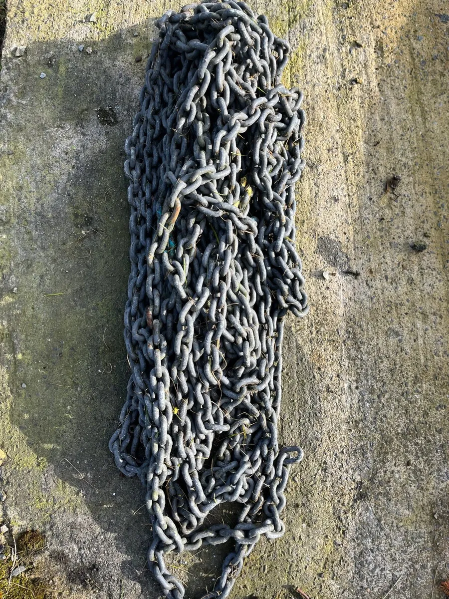 Metal chain - Image 1