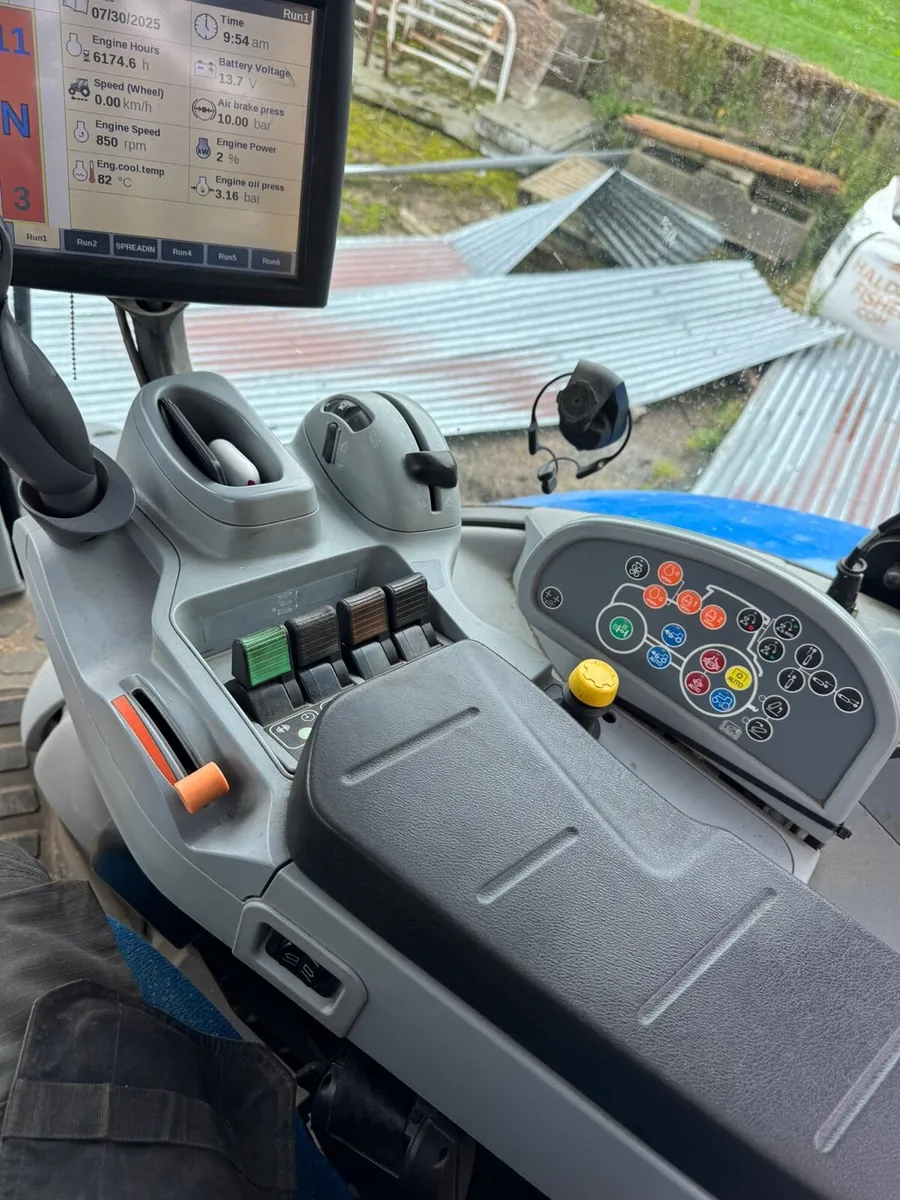 New Holland T7 235 - Image 3