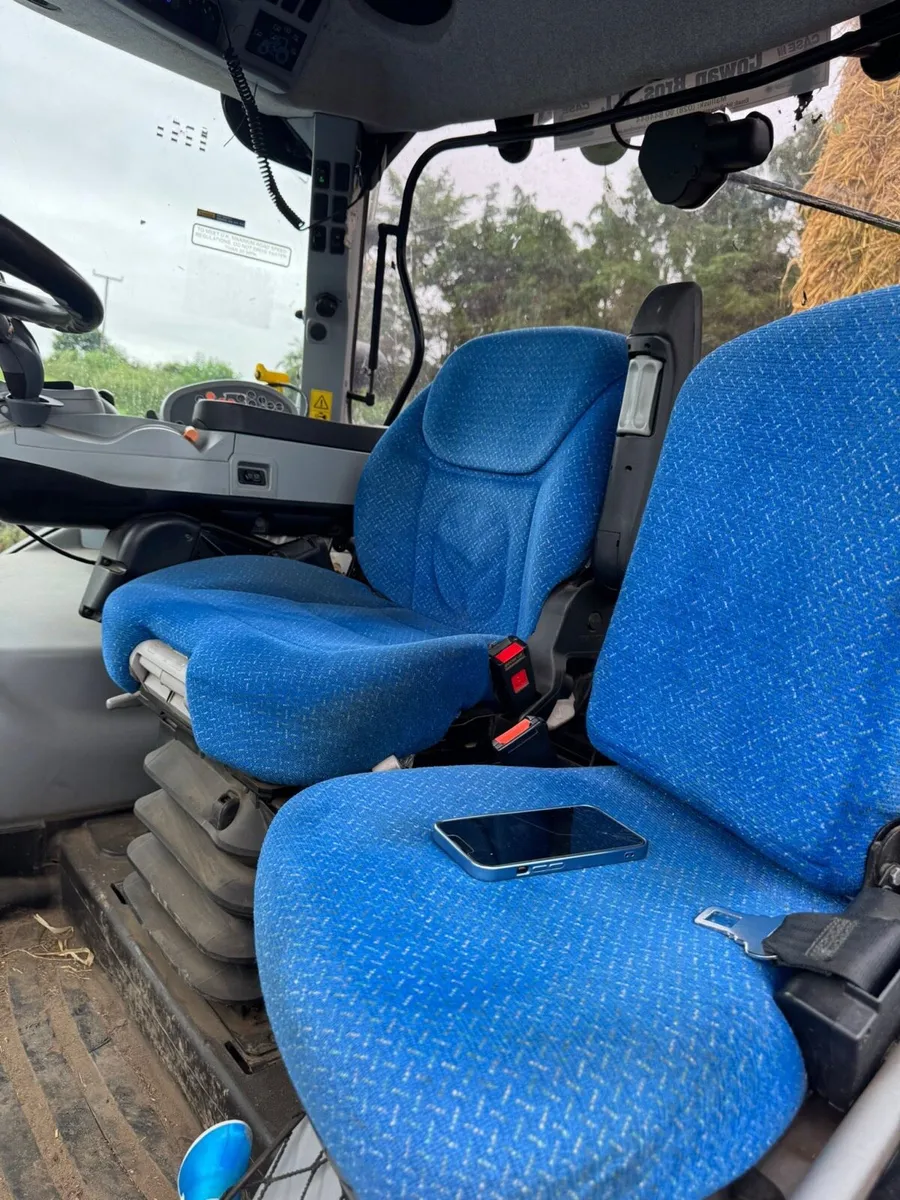 New Holland T7 235 - Image 2