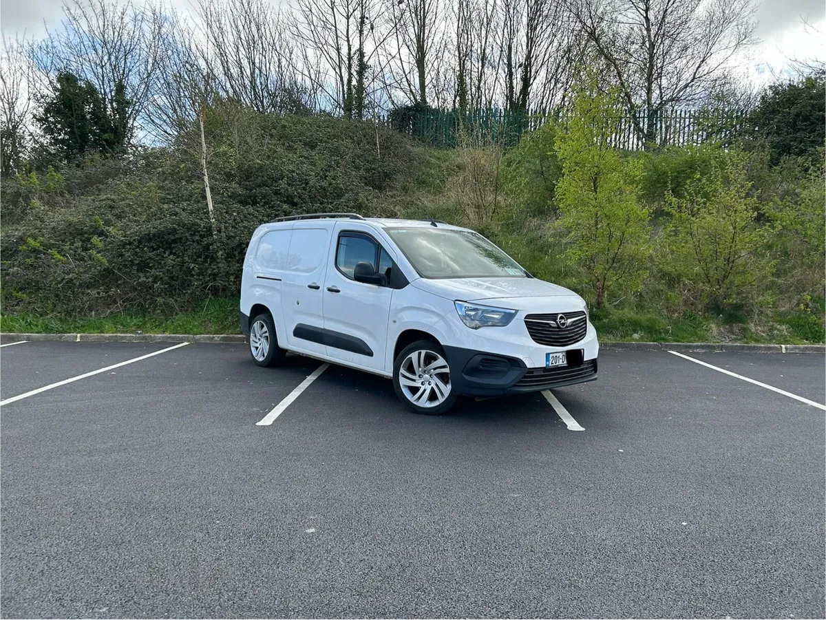 2020 Opel Combo L2H1 - Image 1