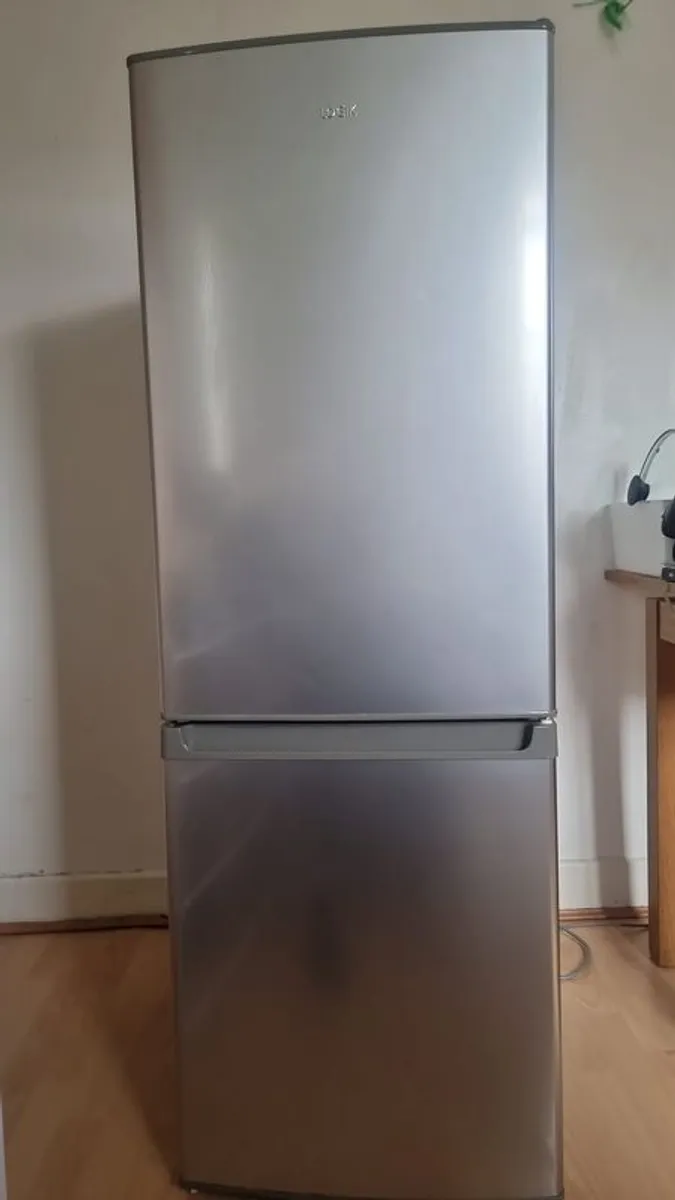 fridge logik - Image 1