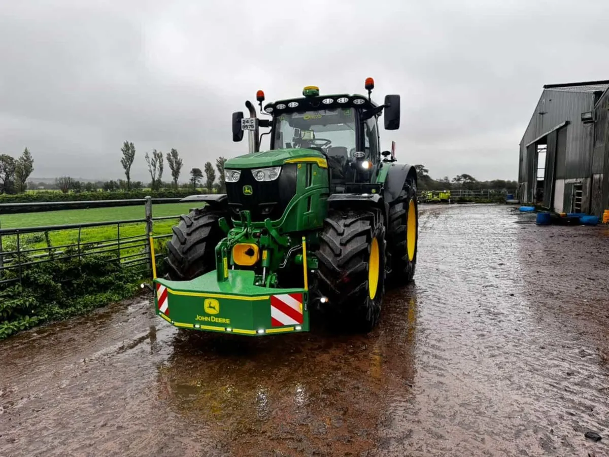 Tractor bumper/weight - Image 1