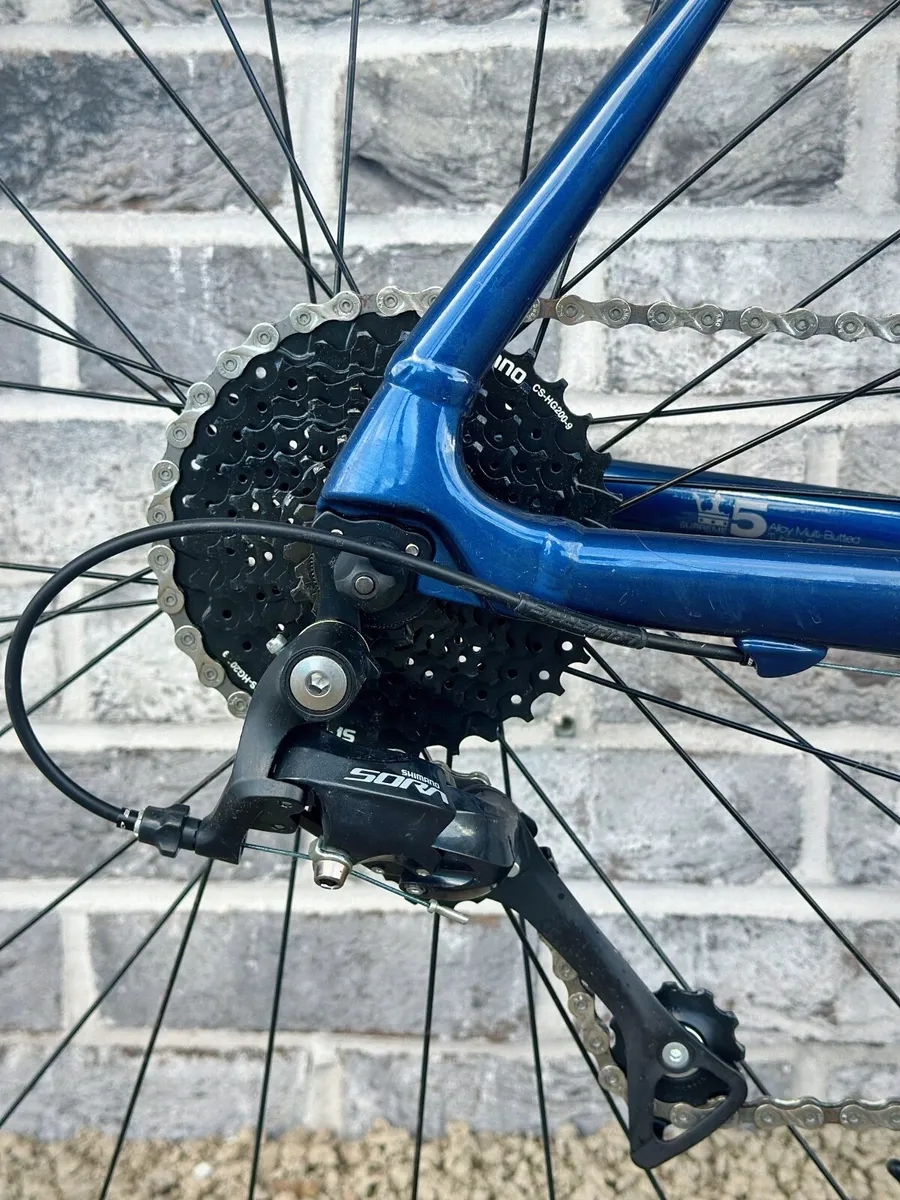 Lapierre Road Bike - Image 4