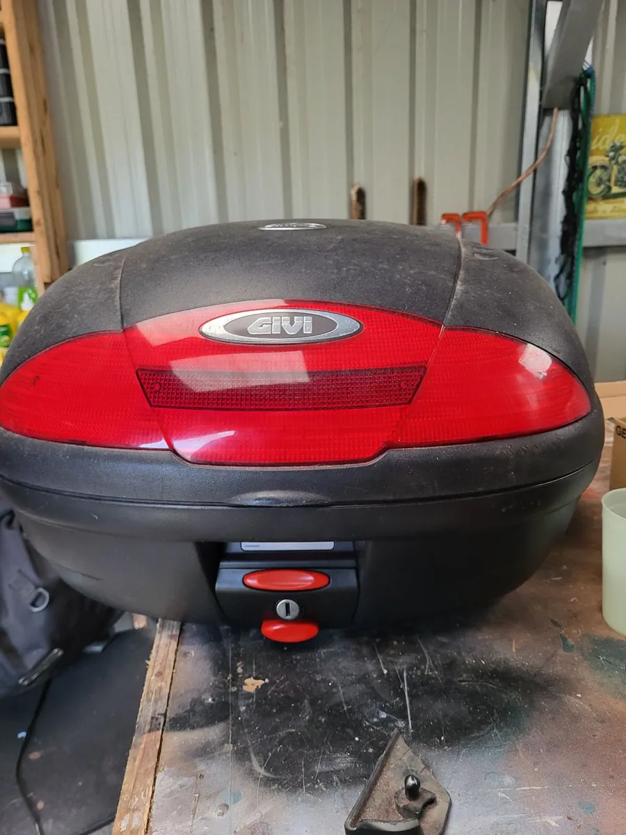 Triumph Other 2001 - Image 2