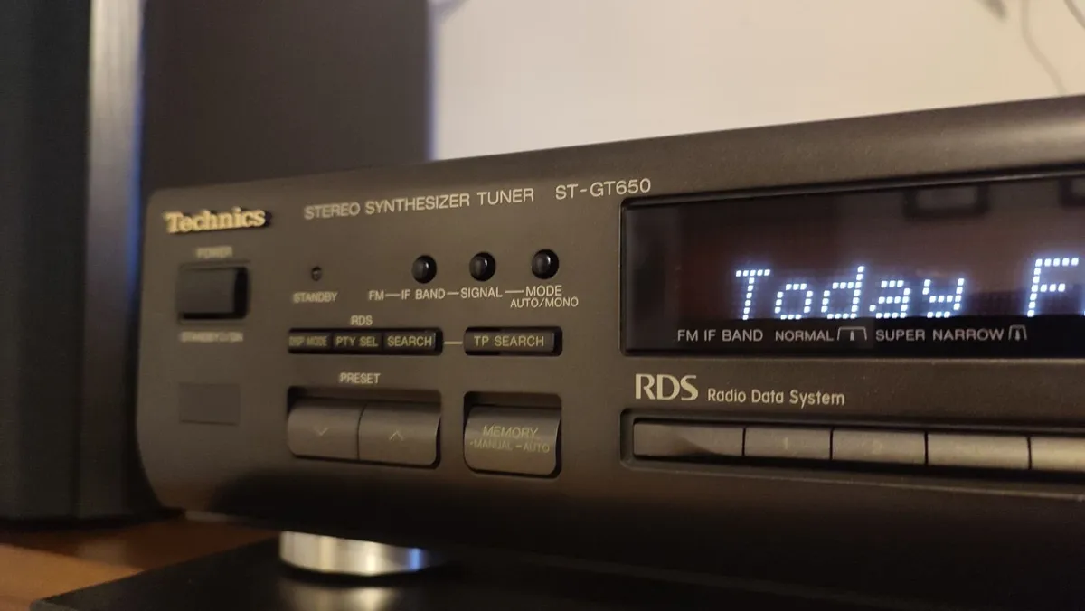 Technics ST-GT650 Tuner/Radio. High model. VGC - Image 4