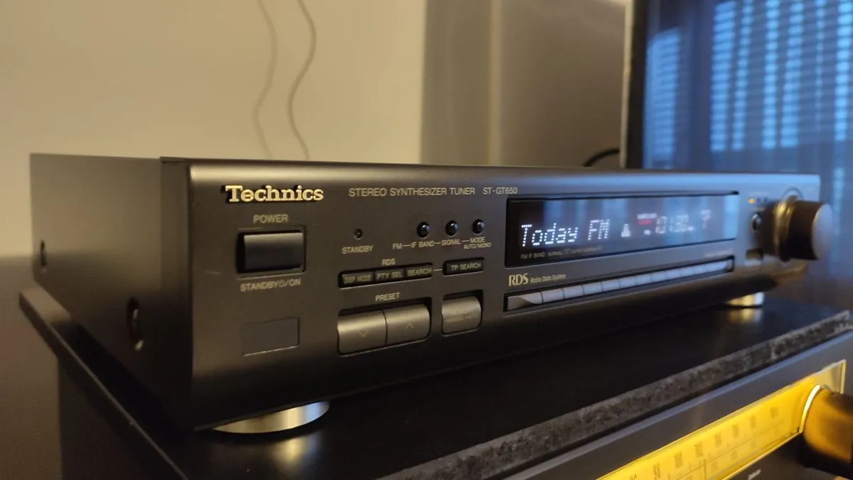 Technics ST-GT650 Tuner/Radio. High model. VGC - Image 2