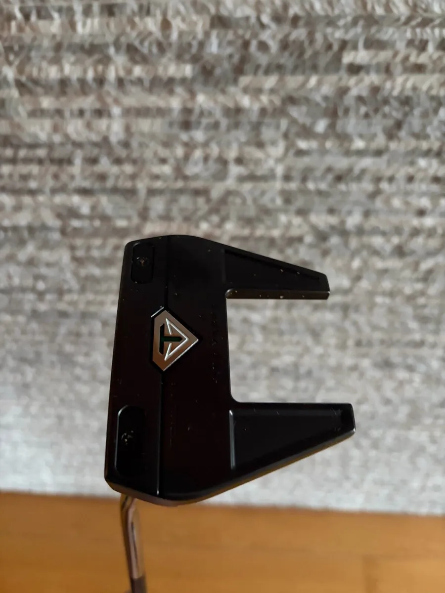 Odyssey Toulon Vegas putter - Image 1