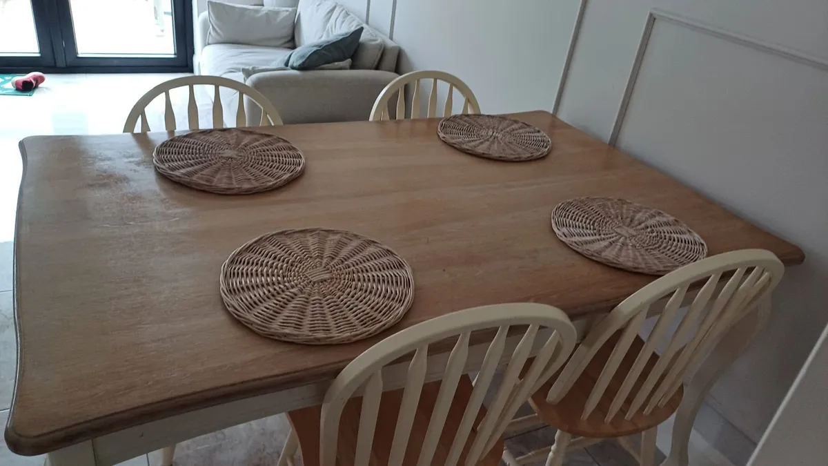 Dining table - Image 3