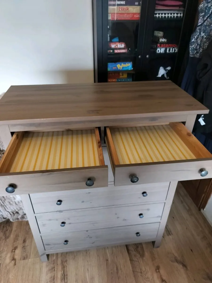 Chest of 6 drawers Hemnes brown-grey - Image 2