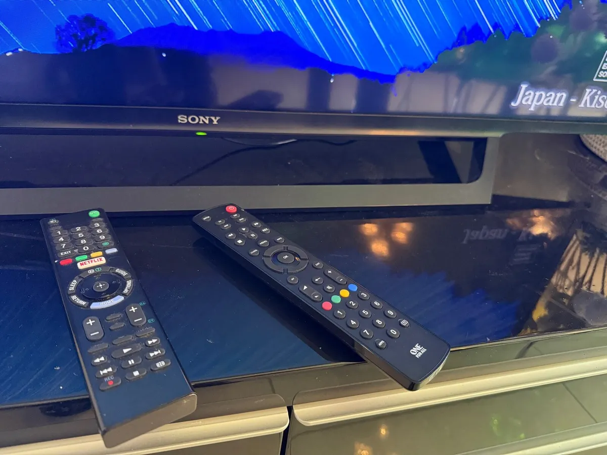 Sony SMART 48”TV - Image 4