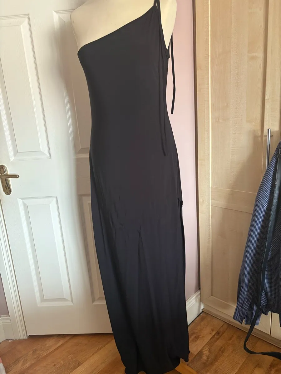 Ladies dress - Image 2