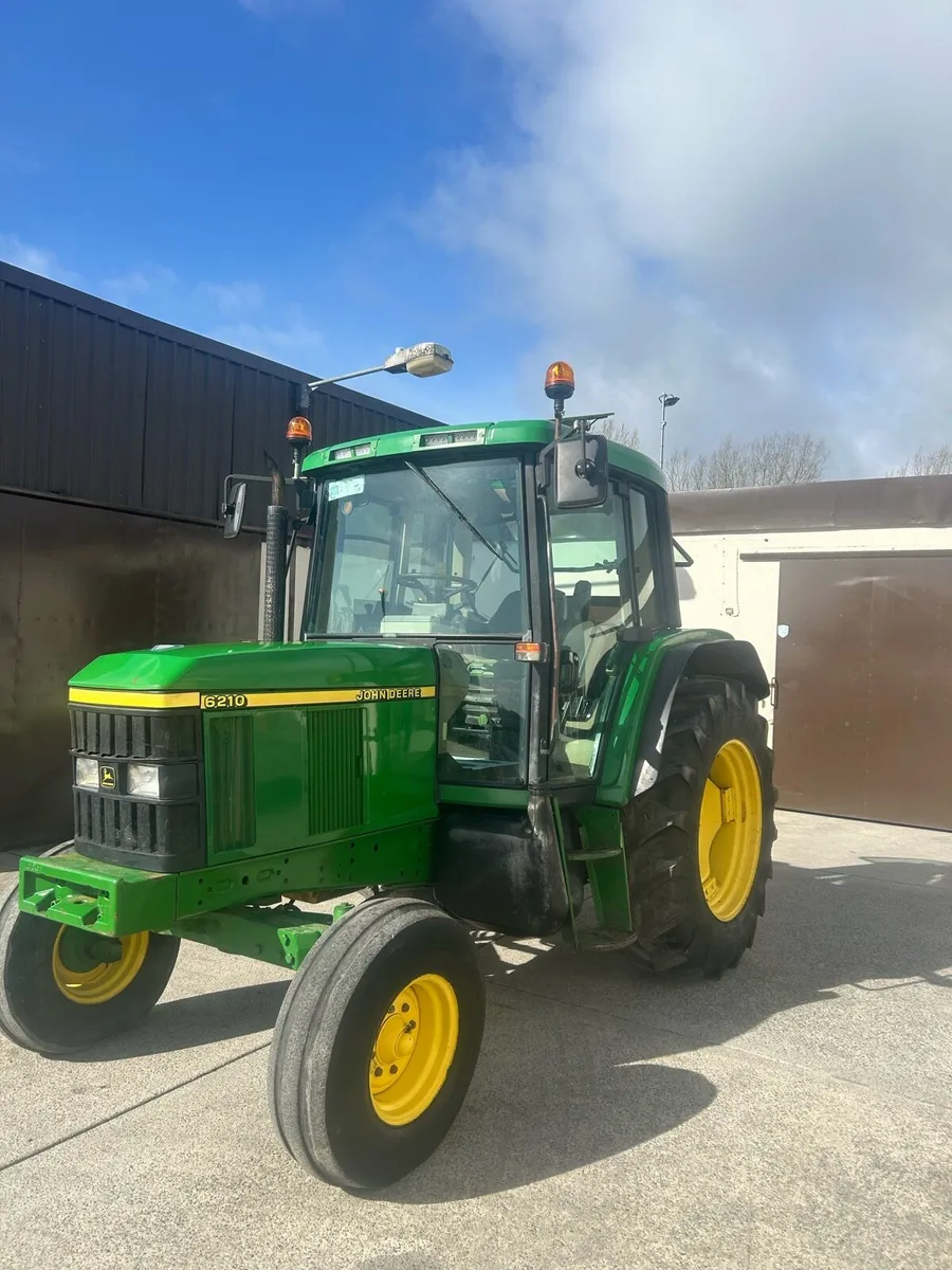 John Deere 6210 - Image 1