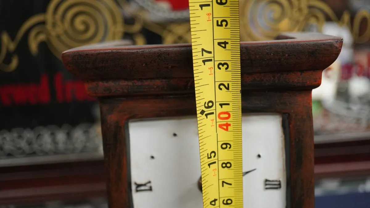 Laurel & Hardy Clock - Image 3