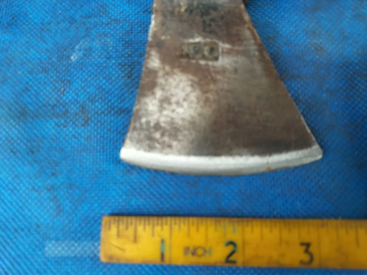 Bushcraft Axe - Image 2