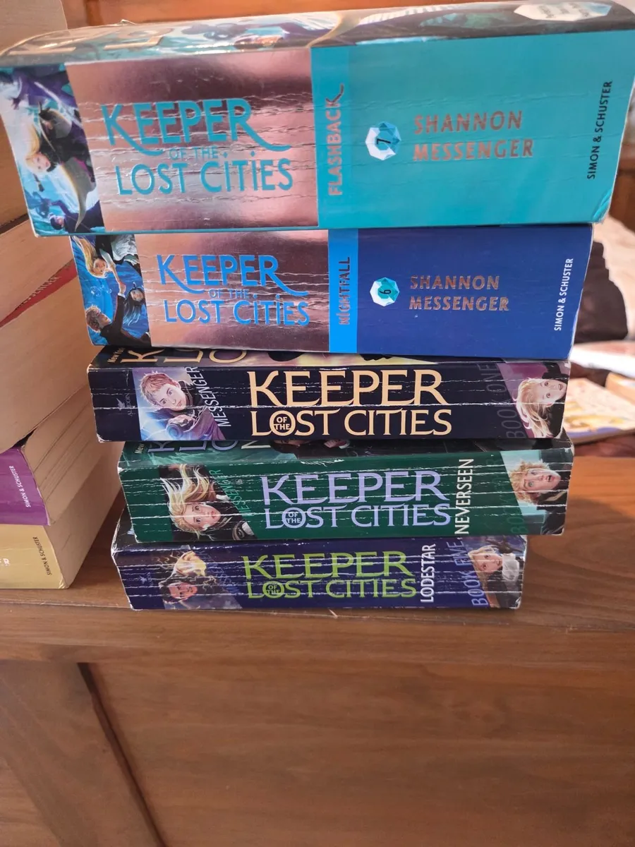 KEEPER OF THE LOST CITIES 11 BOOK SET - Image 4