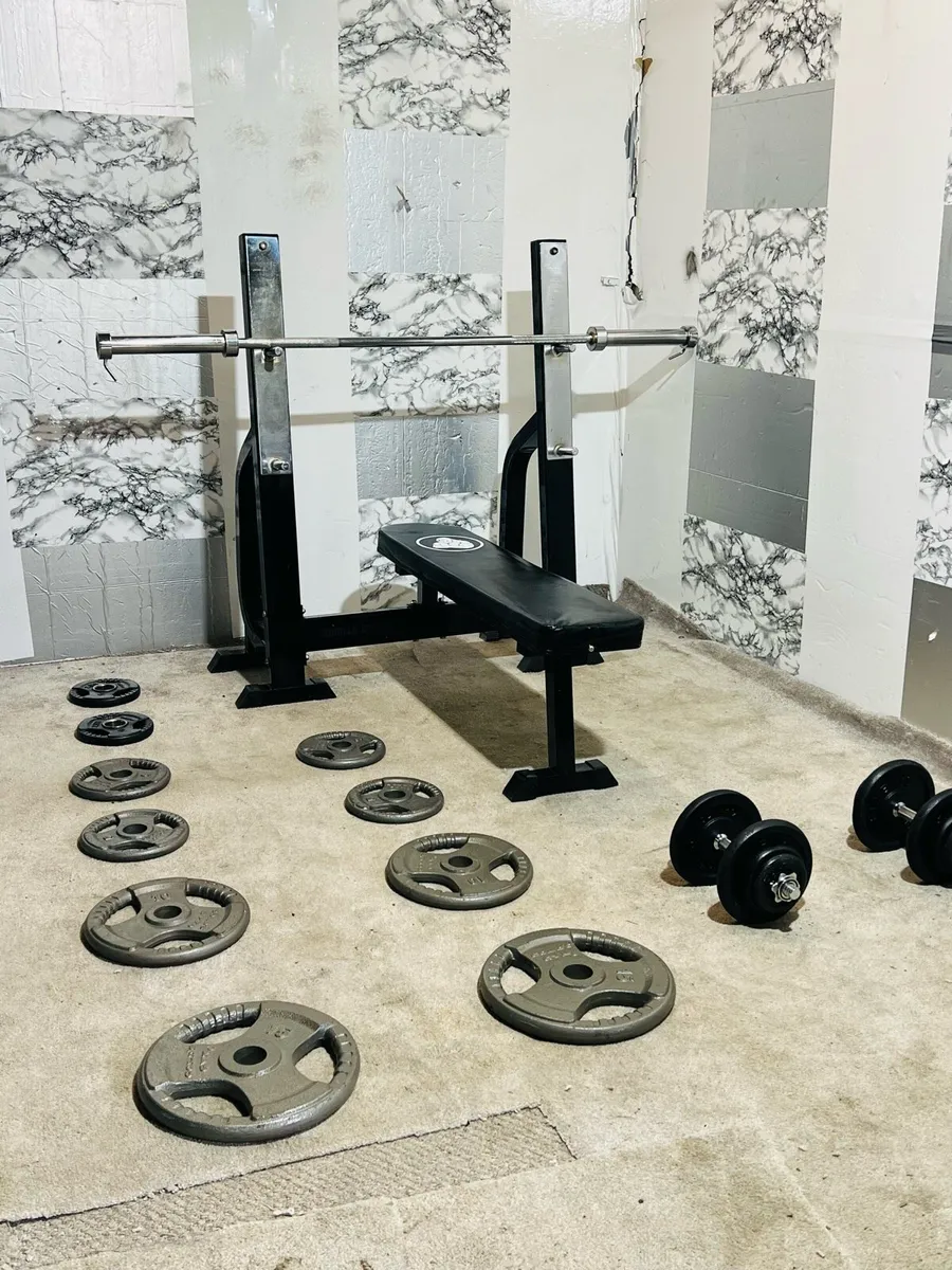 HAEVY DUTY WEIGHT BENCH OLYMPIC WEIGHTS BAR - Image 1