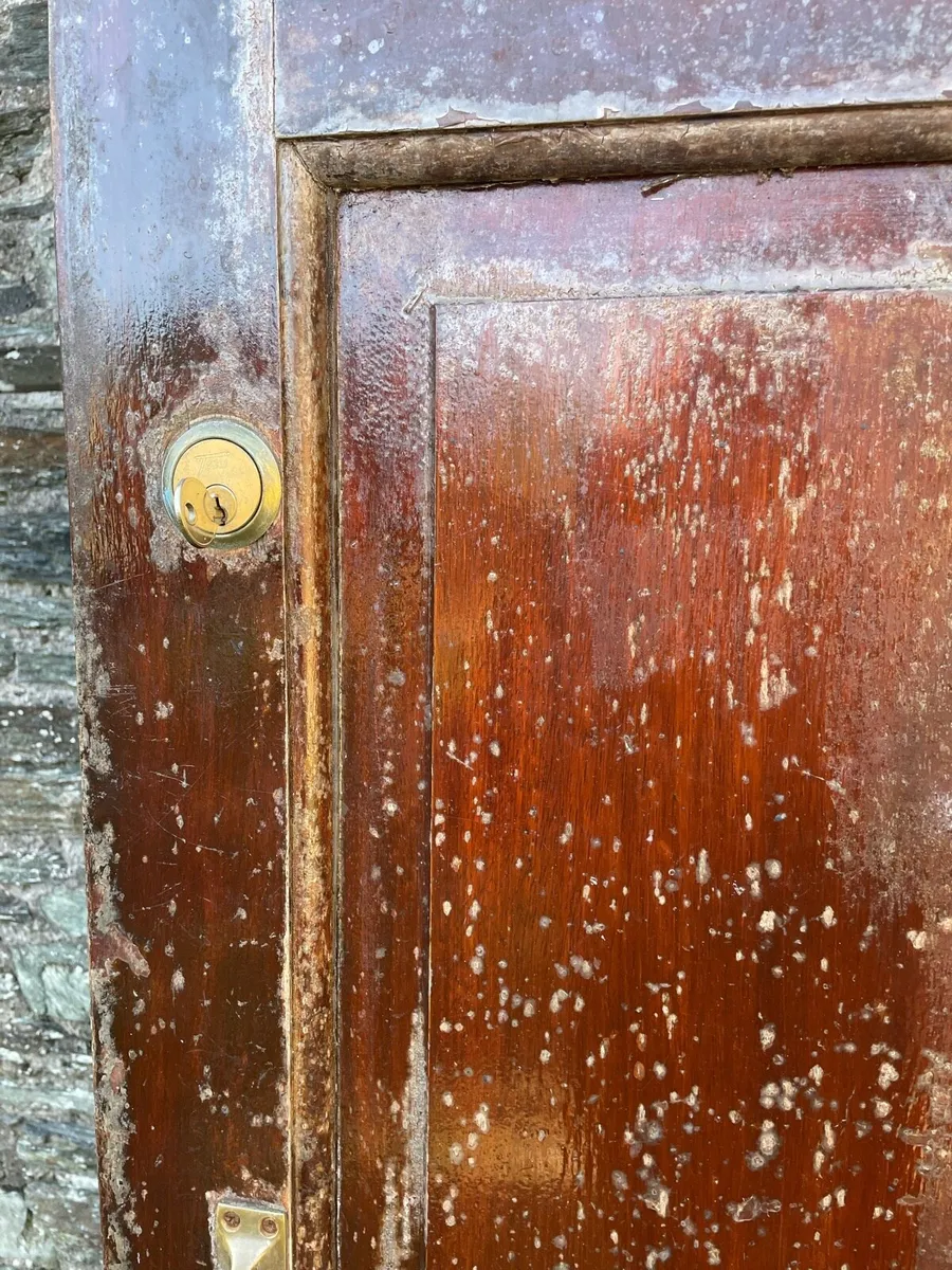 Front door / side gate - Image 3