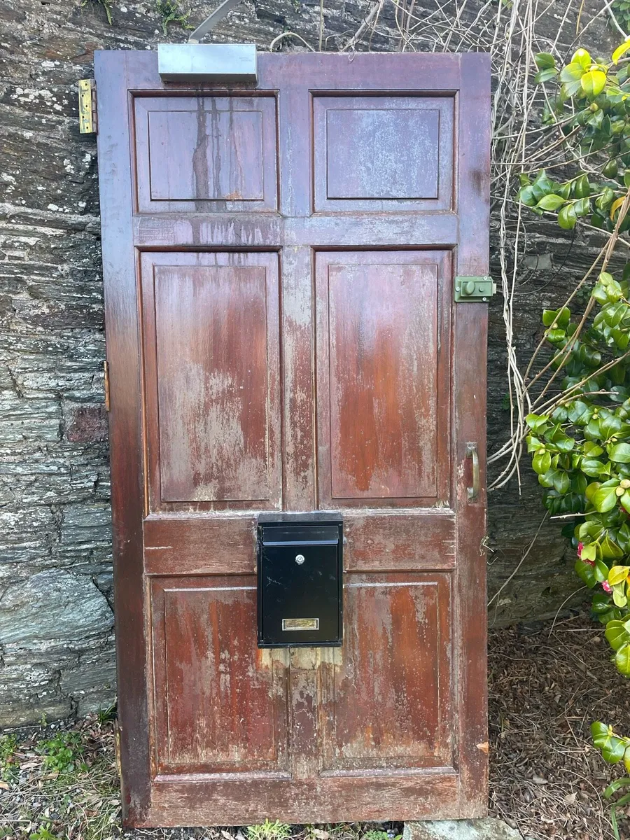 Front door / side gate - Image 1