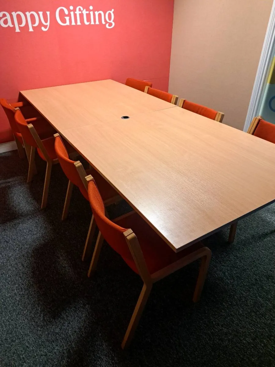 Office furniture - Image 1