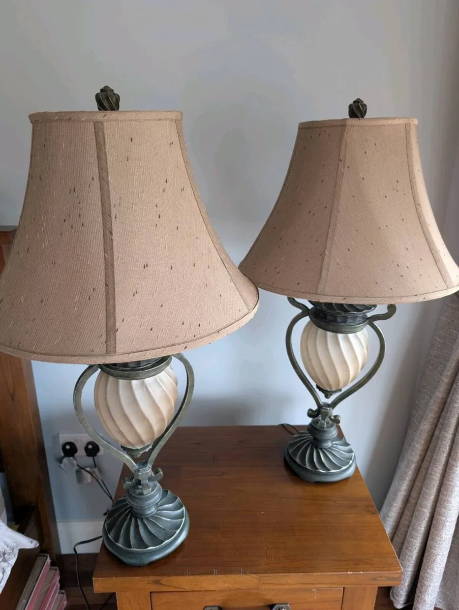 Pair of lamps - Image 2