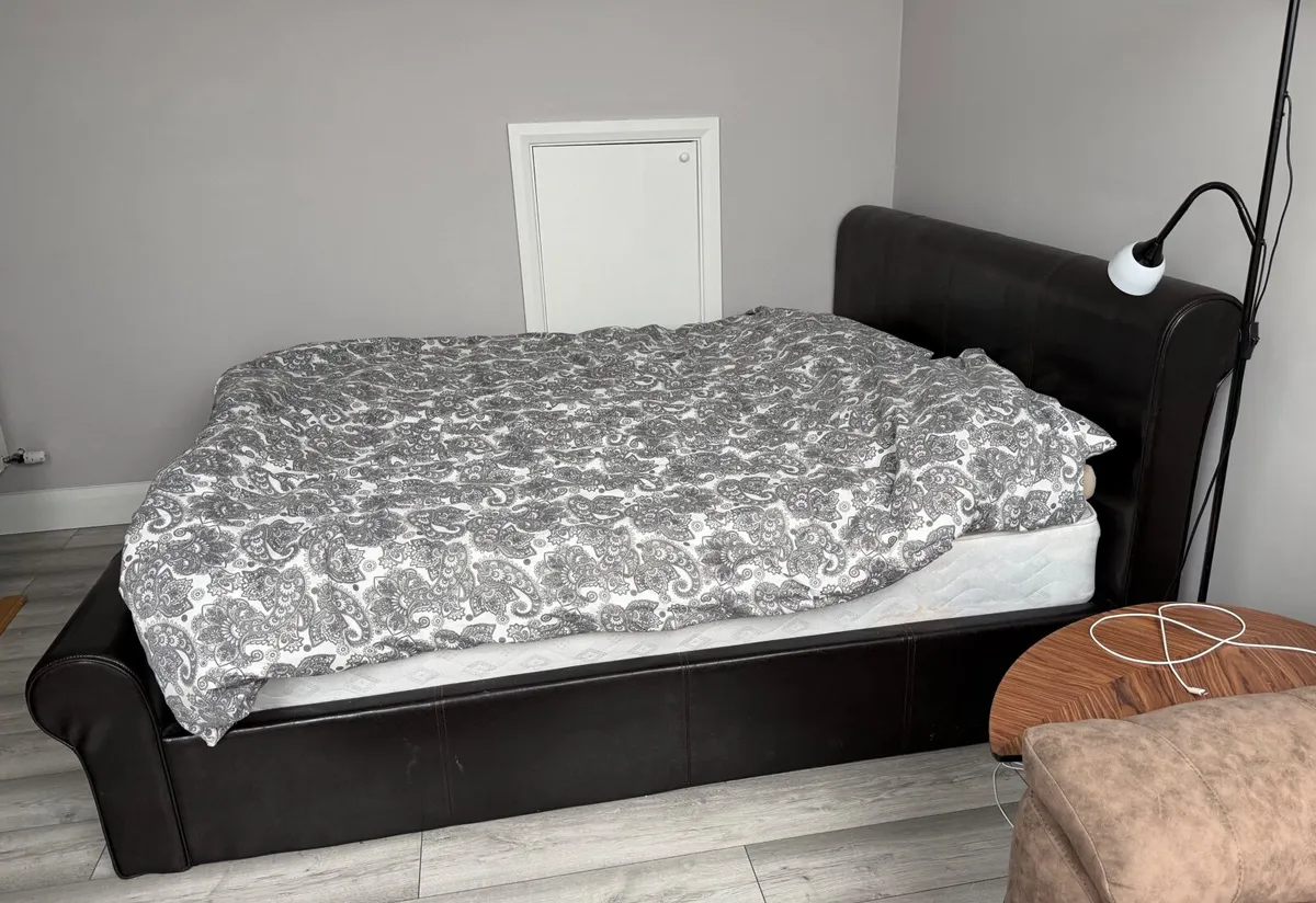 Super King Sized Bed for sale - Image 1