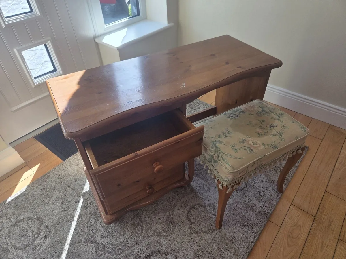 Dressing table - Image 2