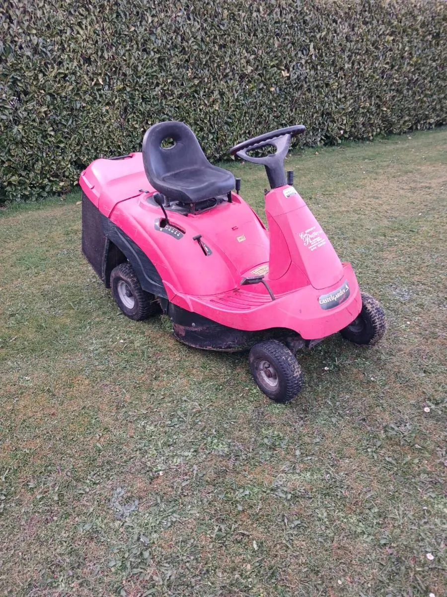 Castlegarden Briggs engine - Image 1