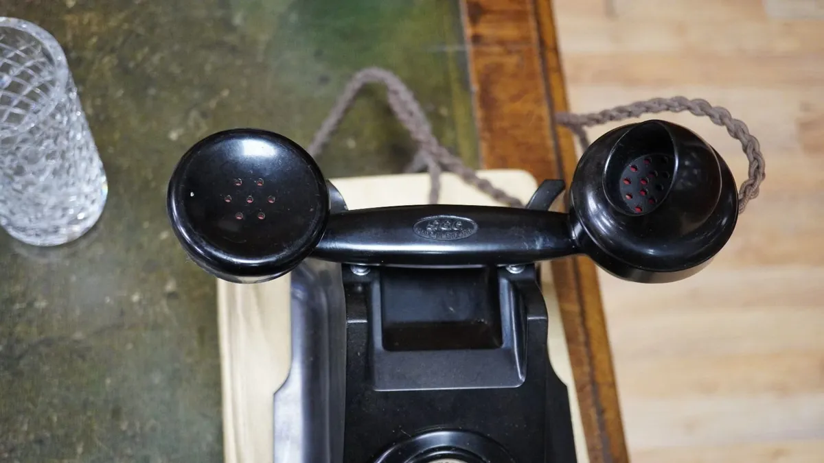 Vintage GEC Bakelite Desk Telephone - Image 4