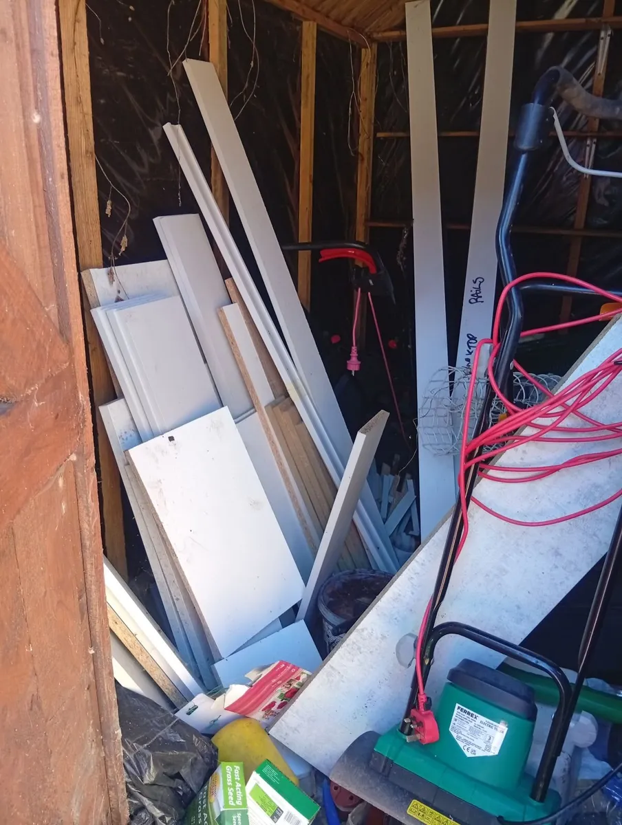 Remnants of fitted kitchen