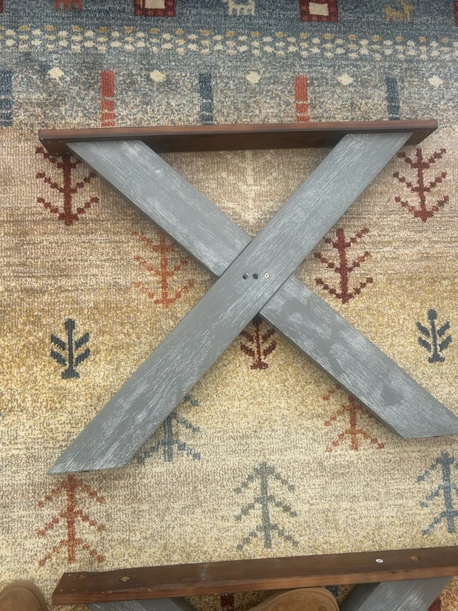 Table and Chairs - Image 2