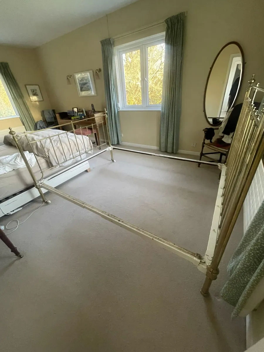Brass bed frame - Image 1